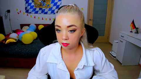 Media: babynicole Bongacams 2024-10-02 05:47:00