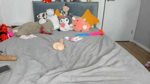 Media: dolly_ll Bongacams 2024-10-04 21:53:00