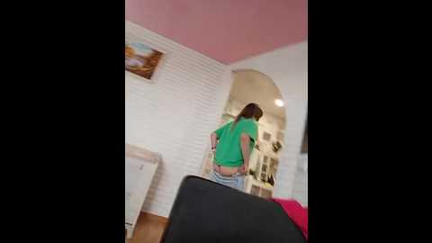 Media: niki233221 Bongacams 2024-10-04 04:50:00