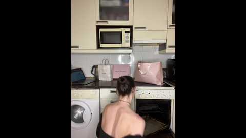 Media: glammodelhoney Bongacams 2024-10-06 18:31:00