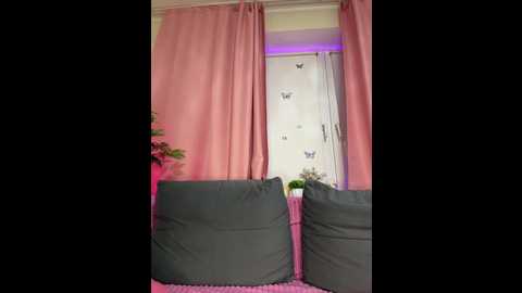 Media: isilib_kisa Bongacams 2024-10-06 17:09:00