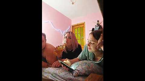 Media: lateloverrr Bongacams 2024-10-08 05:55:00