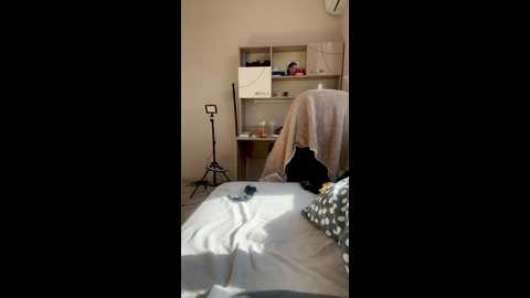 Media: kitty2003preaty Bongacams 2024-10-09 11:03:00