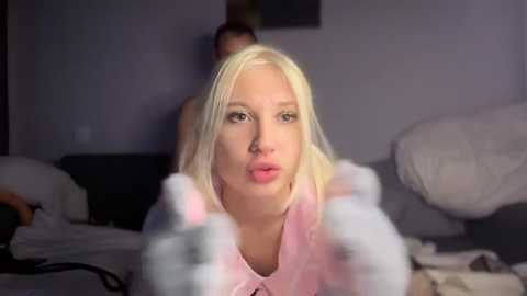 Media: lovingsexylove Bongacams 2024-10-13 18:16:00