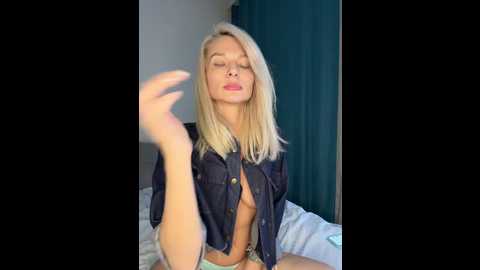 Media: _molly_ Bongacams 2024-10-14 13:41:00