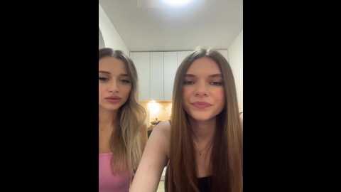 Media: emilyandmira Bongacams 2024-10-14 19:26:00