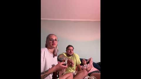 Media: lateloverrr Bongacams 2024-10-14 01:38:00