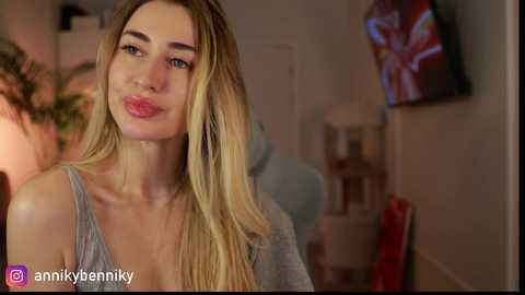 Media: coconutkitty Bongacams 2024-10-15 14:12:00