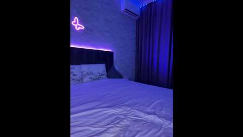 Media: butttfly Bongacams 2024-10-16 00:40:00