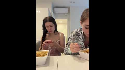 Media: vibromashulkadashulka Bongacams 2024-10-16 12:40:00