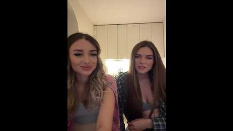 Media: emilyandmira Bongacams 2024-10-17 17:04:00