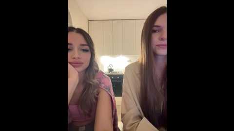 Media: emilyandmira Bongacams 2024-10-18 17:50:00