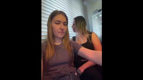 Media: karolina7 Bongacams 2024-10-18 02:00:00