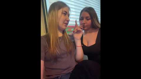 Media: karolina7 Bongacams 2024-10-18 02:56:00