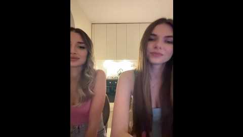 Media: emilyandmira Bongacams 2024-10-20 17:18:00