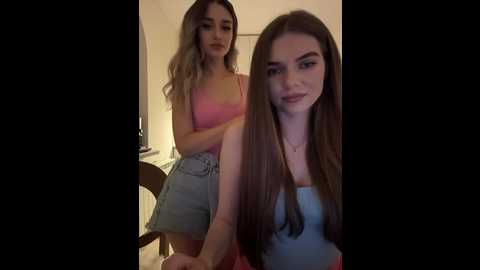 Media: emilyandmira Bongacams 2024-10-20 17:40:00