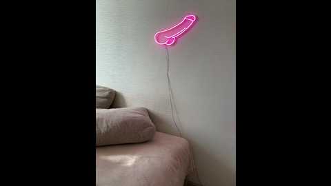 Media: hothoneybabe Bongacams 2024-10-20 05:20:00