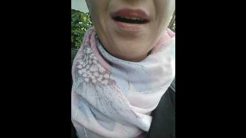 Media: businka_25 Bongacams 2024-10-21 05:42:00