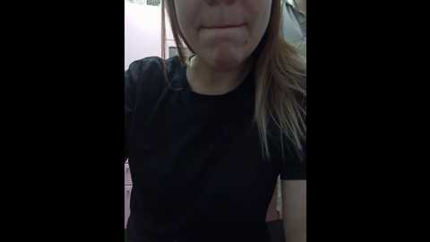 Media: niki233221 Bongacams 2024-10-25 04:10:00