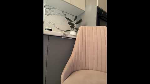 Media: alliina_leee Bongacams 2024-10-26 05:04:00