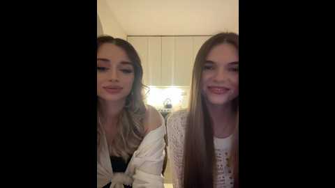 Media: emilyandmira Bongacams 2024-10-26 18:06:00