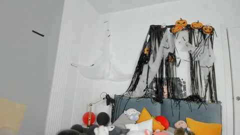 Media: dolly_ll Bongacams 2024-10-27 18:09:00