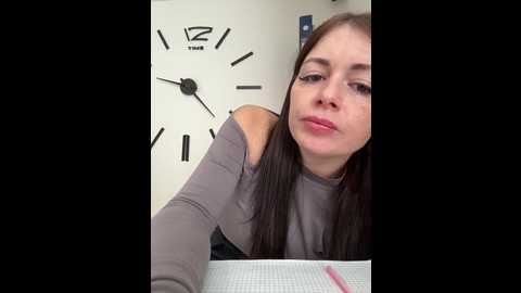 Media: 17alisa1717 Bongacams 2024-10-28 06:23:00