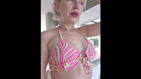 Media: minnimia Bongacams 2024-10-30 09:40:00