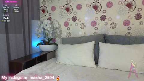 Media: madelynn Bongacams 2024-10-31 15:18:00