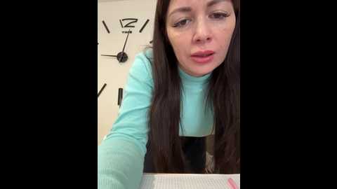 Media: 17alisa1717 Bongacams 2024-11-01 06:03:00
