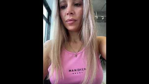 Media: meow_777 Bongacams 2024-11-05 09:17:00