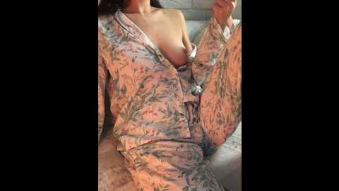 Media: kt98 Bongacams 2024-11-07 20:18:00