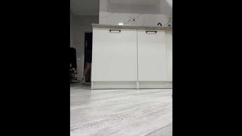 Media: gummy_bears Bongacams 2024-11-13 02:28:00
