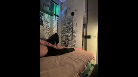 Media: vik1one1 Bongacams 2024-11-13 06:07:00