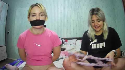 Media: doublechris Bongacams 2024-11-14 12:48:00