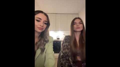 Media: emilyandmira Bongacams 2024-11-15 19:48:00