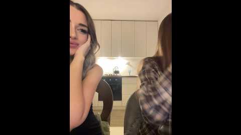 Media: emilyandmira Bongacams 2024-11-15 20:30:00