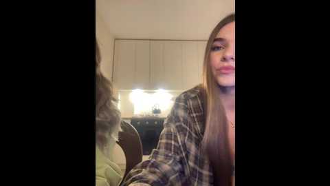 Media: emilyandmira Bongacams 2024-11-15 22:02:00