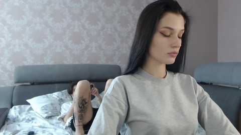 Media: cat1family Bongacams 2024-11-16 00:10:00