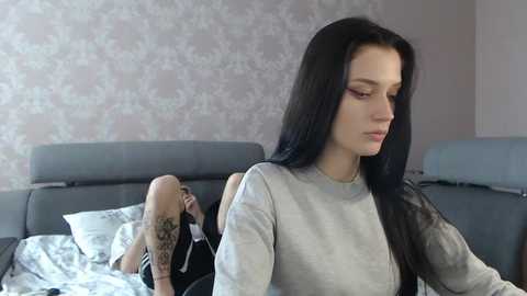 Media: cat1family Bongacams 2024-11-16 00:28:00