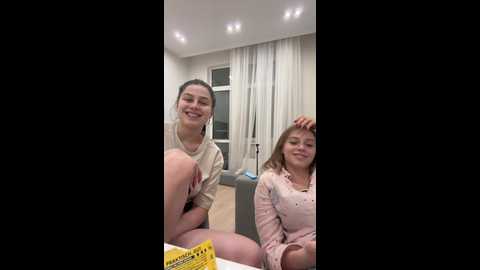 Media: vibromashulkadashulka Bongacams 2024-11-16 00:18:00