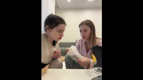 Media: vibromashulkadashulka Bongacams 2024-11-16 05:42:00
