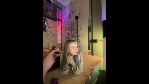 Media: vik1one1 Bongacams 2024-11-16 12:27:00