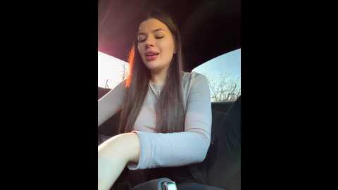 Media: _maybebaby_ Bongacams 2024-11-17 11:35:00