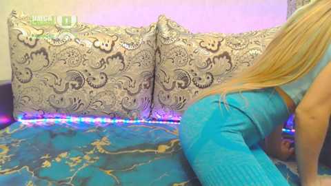 Media: catsy_love_ Bongacams 2024-11-17 12:00:00
