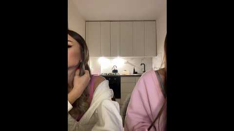 Media: emilyandmira Bongacams 2024-11-17 18:06:00