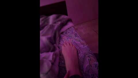 Media: lateloverrr Bongacams 2024-11-17 11:37:00