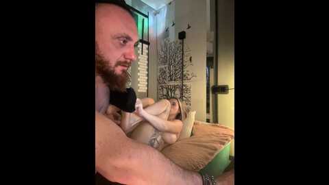 Media: vik1one1 Bongacams 2024-11-18 07:37:00