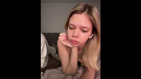 Media: chansetolove Bongacams 2024-11-19 09:44:00