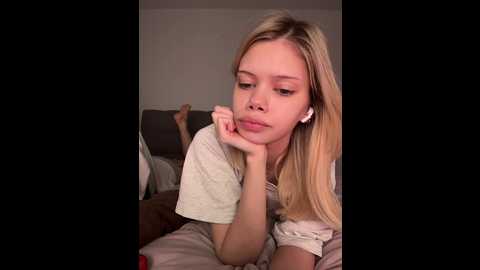 Media: chansetolove Bongacams 2024-11-20 09:40:00
